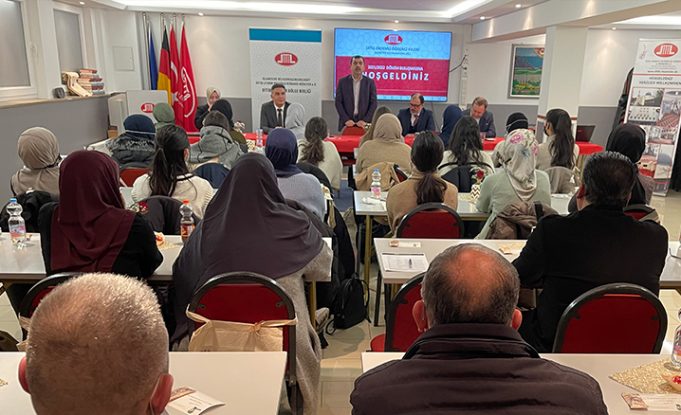 DİTİB Genel Başkanı Türkmen, üniversite öğrencileriyle bir araya geldi