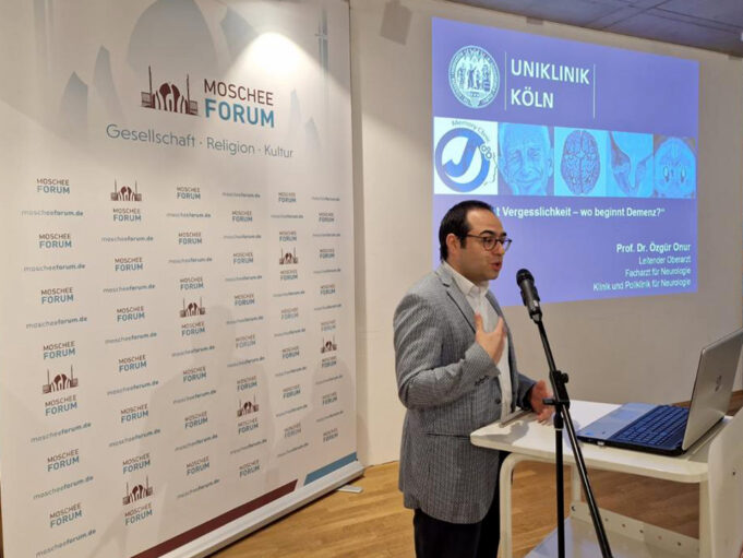 DİTİB’de “Demans Hastalığı”konulu seminer