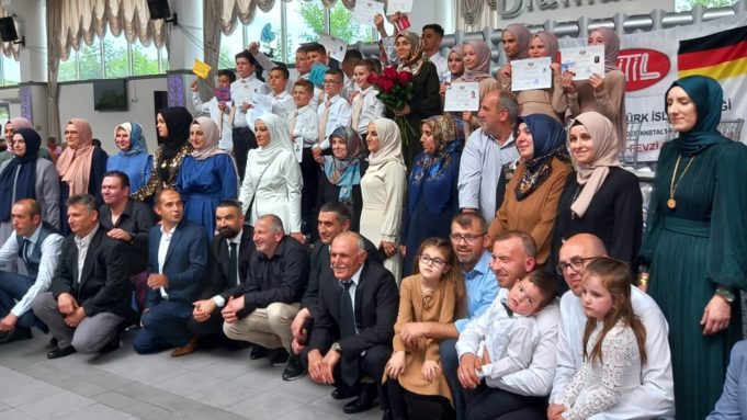 Kelsterbach’ta coşkulu hatim merasimi