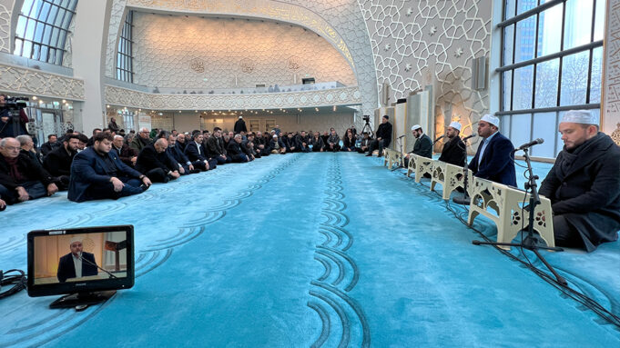 Solingen faciasında 5 aile ferdini kaybeden Mevlüde Genç için mevlid okutuldu