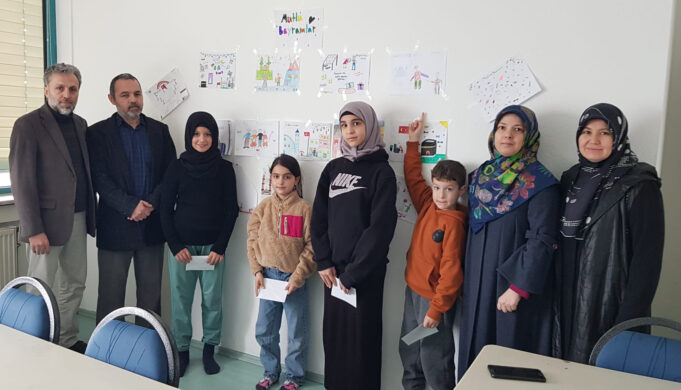 Nuru Osmaniye Camii’nde minikler için bayrama özel yarışma