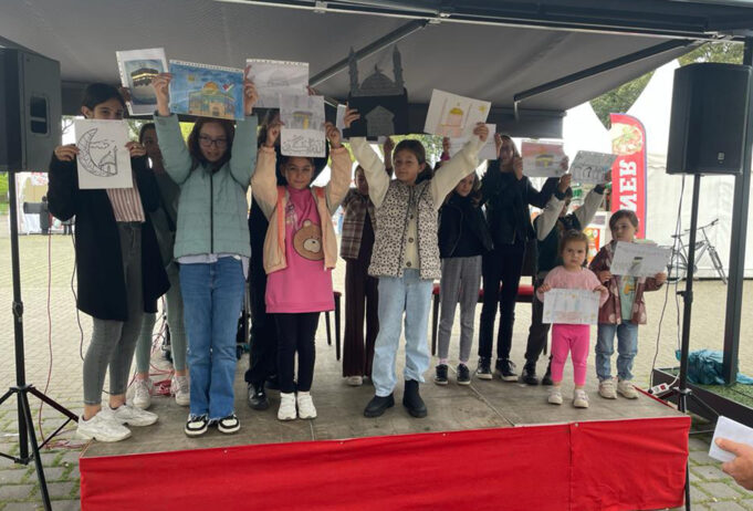 DİTİB camilerinde “Mevlid-i Nebi” şiir ve resim yarışması