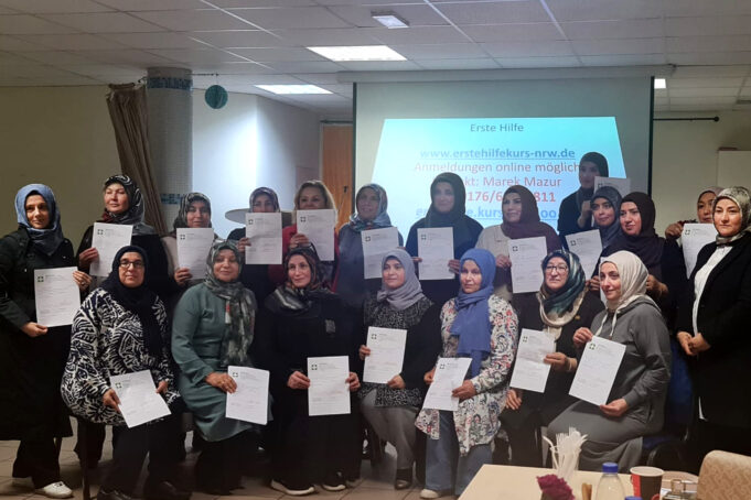 Almanya’da DİTİB kadın kolları yönelik “Temel İlk Yardım” semineri