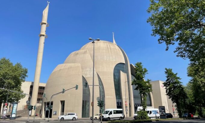 DİTİB yılda 100 imamın eğitimi için yeni bir vizyon