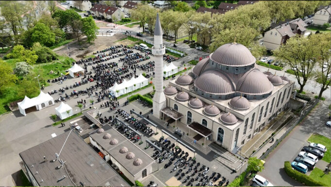 Motosiklet tutkunları sezonu, DİTİB Camii’nde dualarla açtı