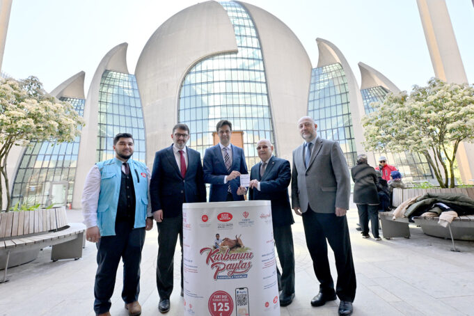 Köln Başkonsolosu Kaya’dan DİTİB’e kurban vekaleti