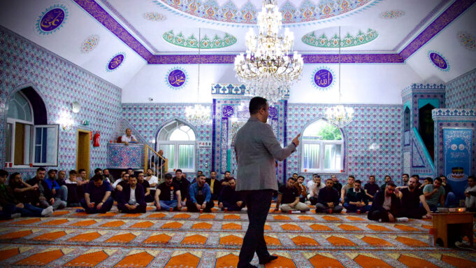 Gençlerden ‘Hac Eğitim’ seminerlerine yoğun ilgi