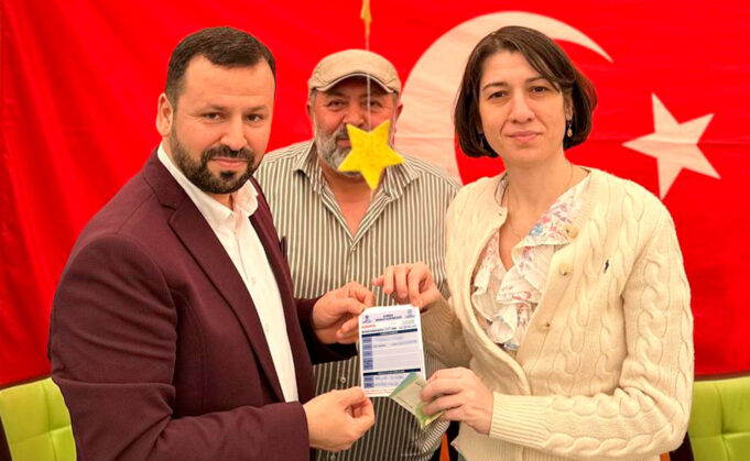 Hamburg Başkonsolosu Kara, DİTİB’e kurban vekaletini bağışladı