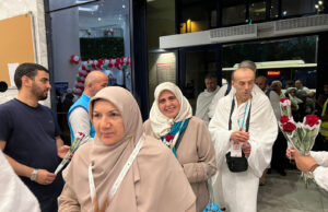 DİTİB, Mekke’de hacı adaylarını güller ve dualarla karşıladı