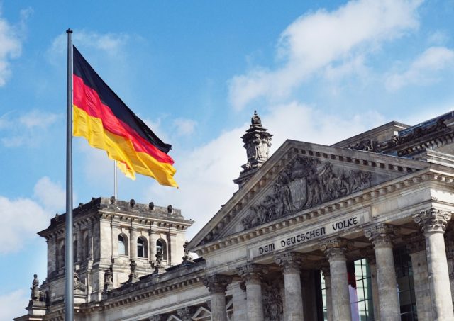 Berlin'deki Almanya Federal Meclisi Bundestag binası