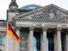 Almanya’da seçim gecesi: AfD önde, CDU ağır kayıpta Almanya seçimleri için Berlin Reichstag binasından temsili görsel