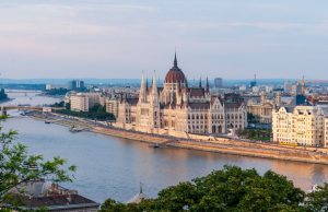 Almanya-Macaristan ilişkilerinde yeni dönem: Berlin’den Budapeşte’ye üst düzey ziyaret Macaristan'ın başkenti Budapeşte'deki Parlamento Binası