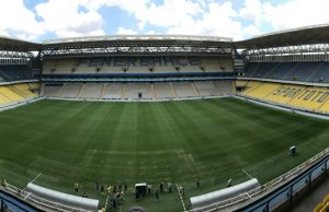 Fenerbahçe, Rize’de 3 golle kazandı Fenerbahçe maçından temsili futbol stadyumu görseli