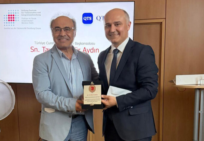 Essen’de Başkonsolos Taylan Özgür Aydın için veda programı