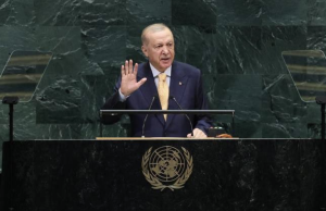 Erdoğan BM kürsüsünden Sezai Karakoç’un dizeleriyle seslendi: “Tarih susmayacak, hakikat susmayacak”