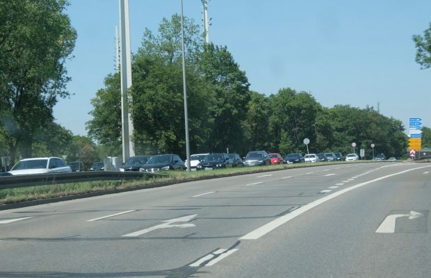 NRW’de tatil dönüşü trafiğine dikkat: A1, A3 ve A40’ta yoğunluk bekleniyor
