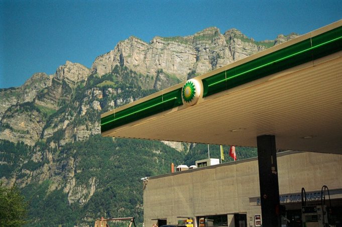 G7’den akaryakıt fiyatlarına müdahale: 100 milyon varillik rezerv planı Avrupa'da akaryakıt istasyonu ve dizel yakıt fiyatları