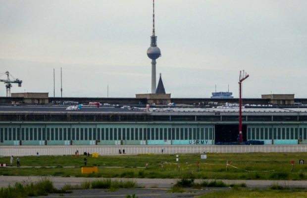 NRW’de bugün Köln/Bonn ve Düsseldorf havalimanlarında sınır dışı protestoları düzenlenecek