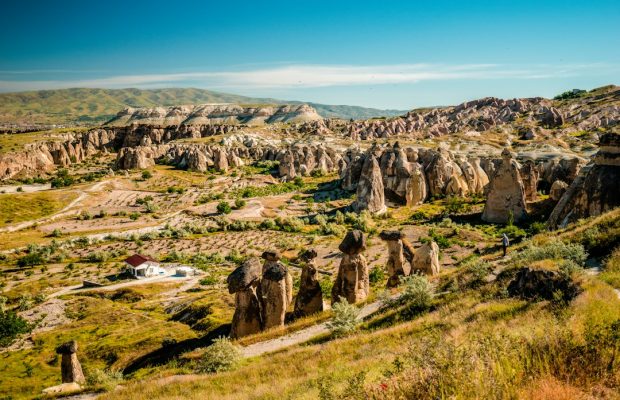 Kapadokya’da peribacası çöktü: 3 kişi öldü, 5 kişi yaralandı