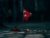 Almanya’da Türk iş insanları için vize kolaylığının kapsamı genişletiliyor Türkiye-Almanya ekonomik ilişkilerini temsil eden Türk bayrağı